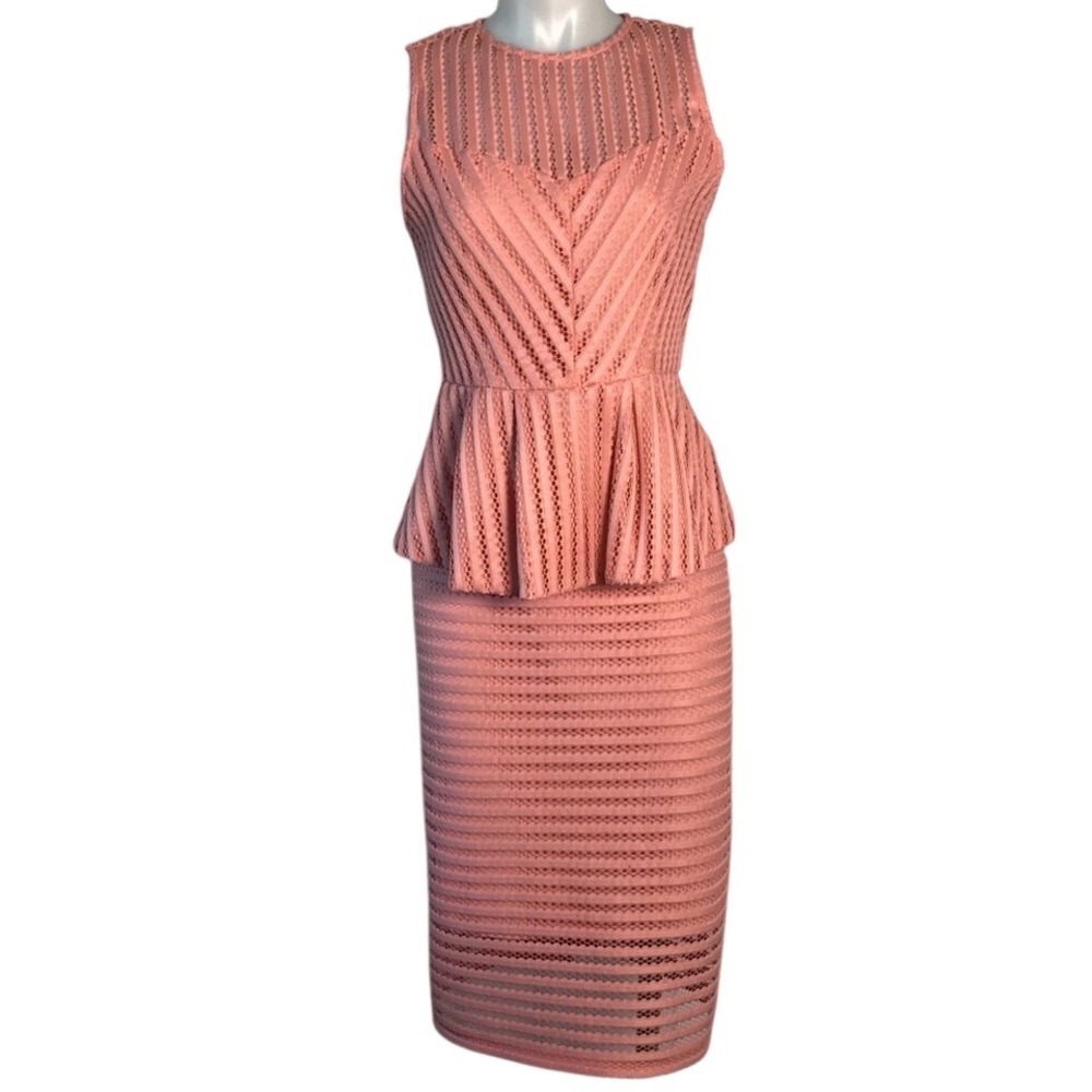 NEW YORK & COMPANY PINK EYELET 2 PIECE SKIRT SET